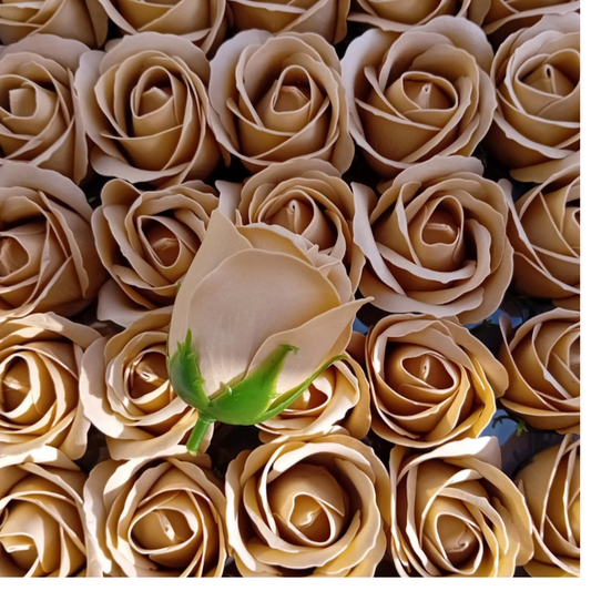 Rosas de sabão perfumadas 5*6,5cm aprox cor café com leite